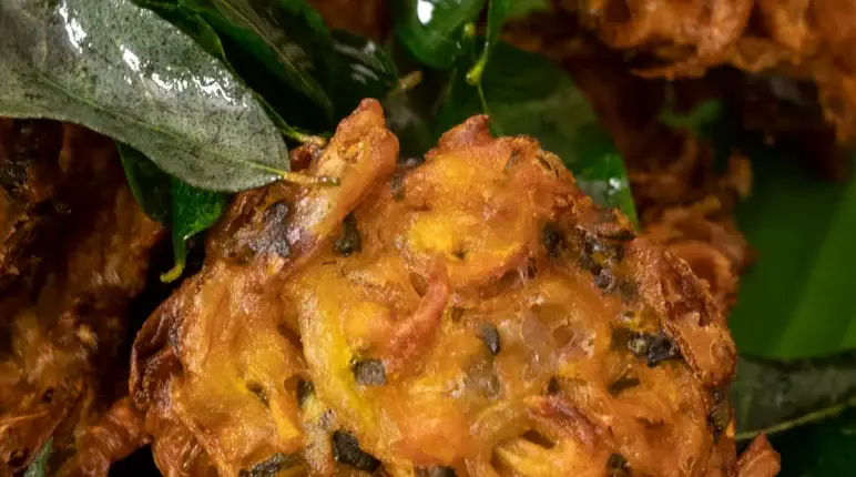 Onion Vada 8 Onion Vada