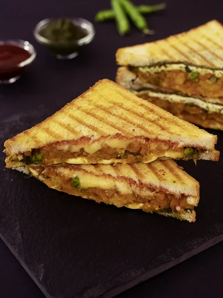 Spicy Aloo Sandwich