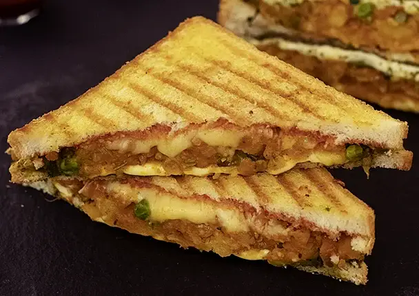 Spicy Aloo Sandwich 4 Spicy Aloo Sandwich
