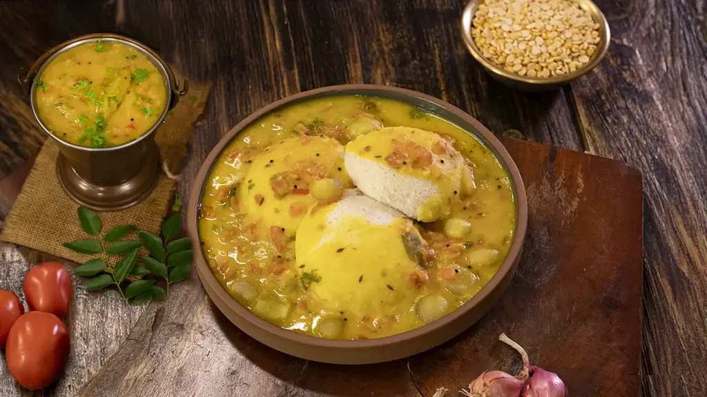 South Indian Breakfast Recipes 1 steaming idli with sambar in a bowl