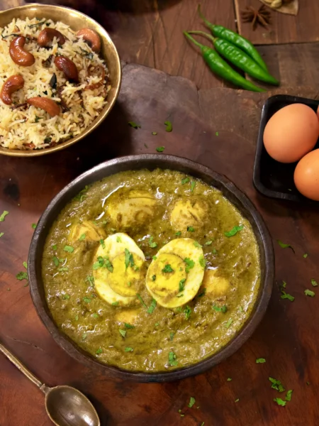 Hyderabadi Egg Malai Curry