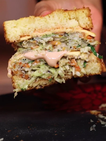 Omelette Sandwich
