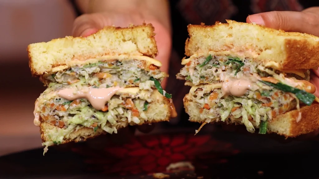 Irresistible Sandwiches to Brighten Your Day 3 plated omelette sandwich ready to eat