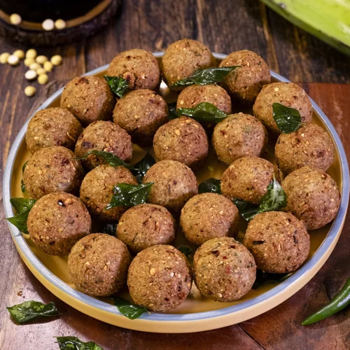 Vazhakkai Kola Urundai