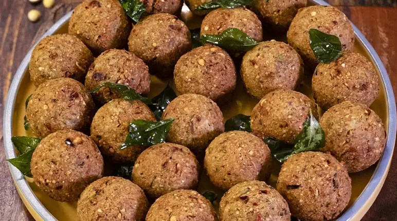 Vazhakkai Kola Urundai 3 Vazhakkai Kola Urundai