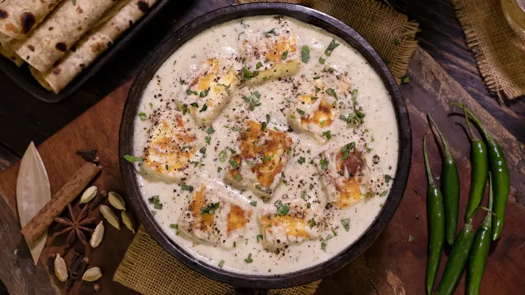 finished paneer kalimirch garnished with coriander leaves