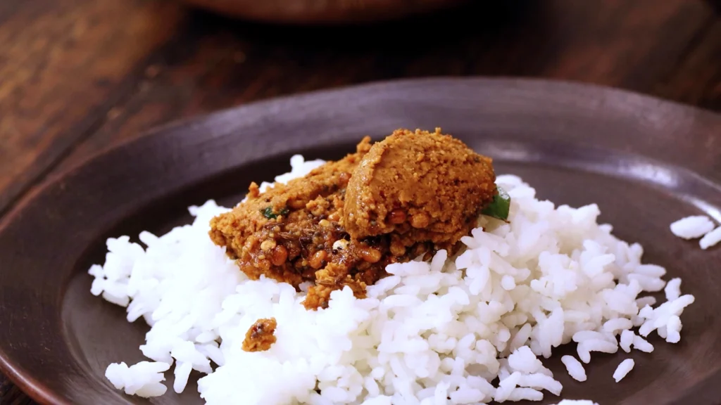 15 Chutneys, Pickles & Podis to Serve with Dosa and Idli 8 spoon of chutney with rice