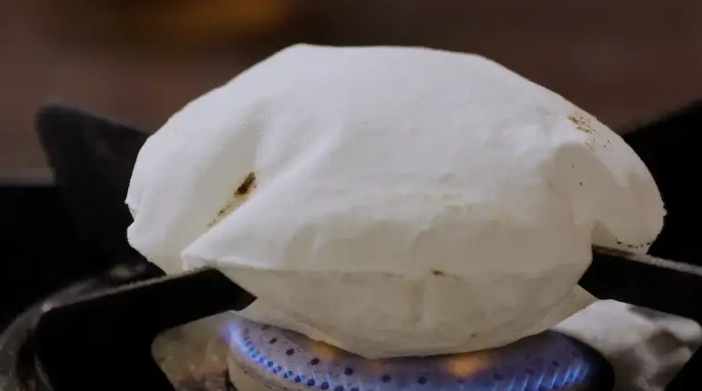 Akki Ubbu Roti (Rice Roti)